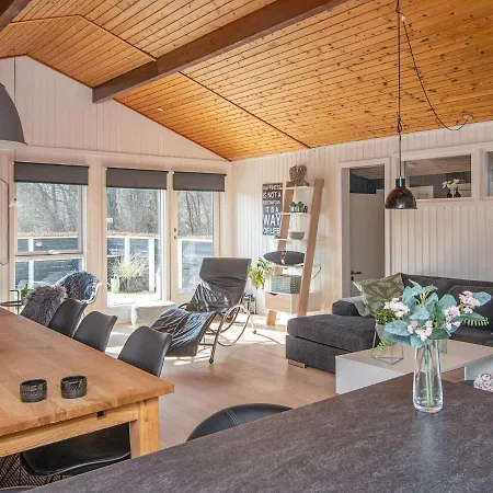 Bjert Xvii Holiday home *